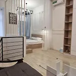 чорно -білий люкс в центрі світло 24на7 *
