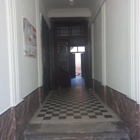 Appartement чорно -білий люкс в центрі світло 24на7 *