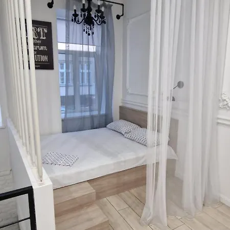 Apartment чорно -білий люкс в центрі *