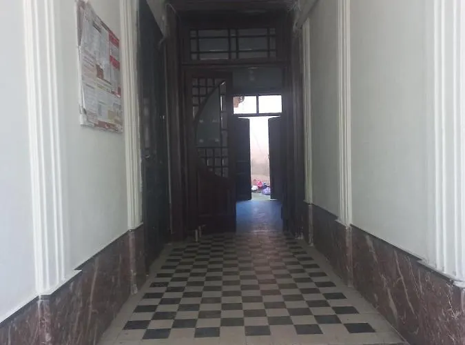 Apartament чорно -білий люкс в центрі світло 24на7 *