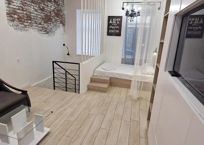 чорно -білий люкс в центрі світло 24на7 *